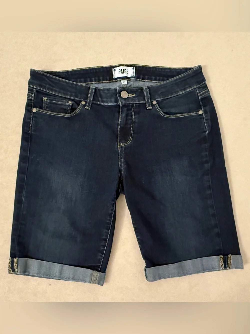 PAIGE Jax Knee Shorts 29 Kayla Dark Wash Stretch Denim Bermuda Cuffed